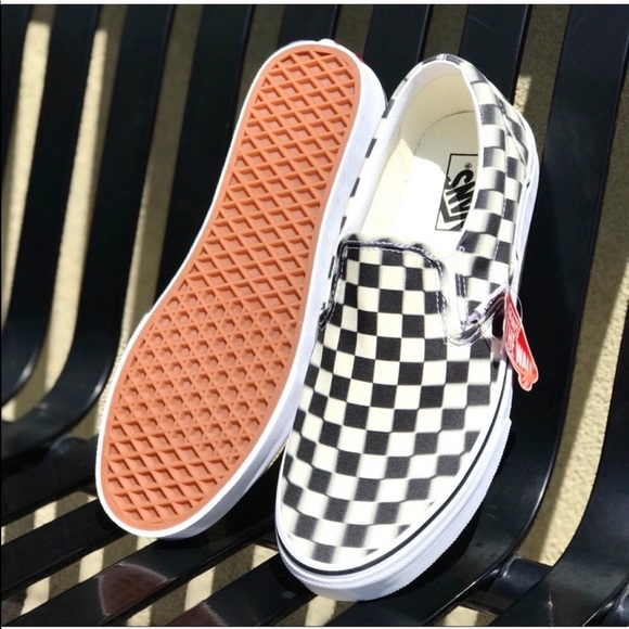 NWT Vans 5 ⭐️ Checkerboard Trippy Slip on - Picture 2 of 6